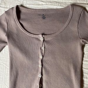 Brandy Melville long-sleeve mauve button-up top